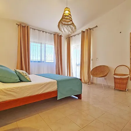 Villa Casa Vitória - With Private Pool Pêra