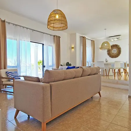 Casa Vitória - With Private Pool Villa